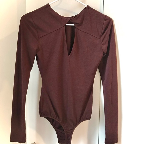 MARCIANO Dark Mauve Color Deep V Cut Body Suit - Picture 16 of 16